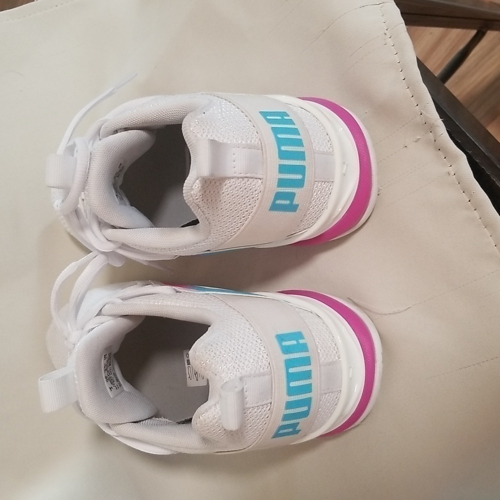 PUMA Axelion Light Fade Sneaker Womens Running Size 6.5 Womens - Picture 2 of 6